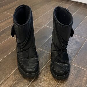 Kids Black Winter Boots